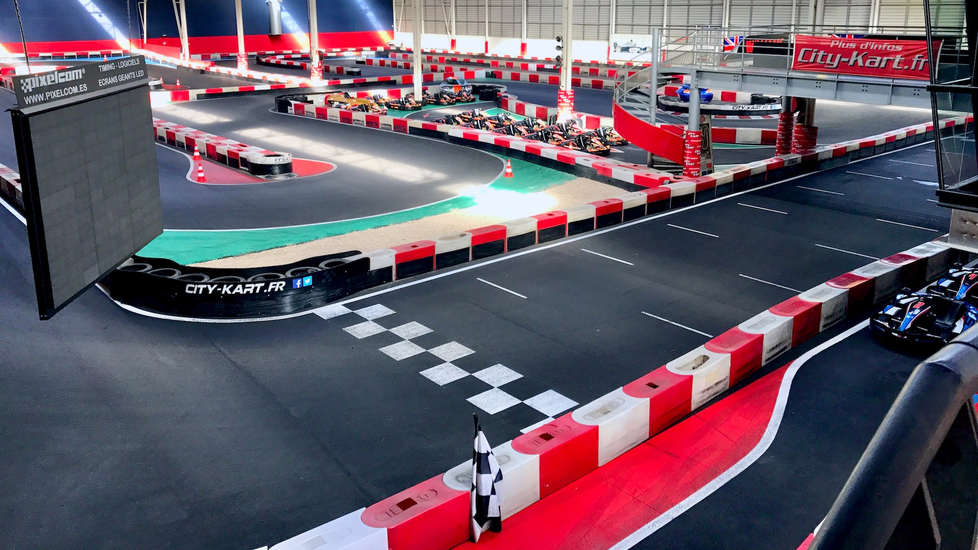 Piste Indoor de Karting à Nantes