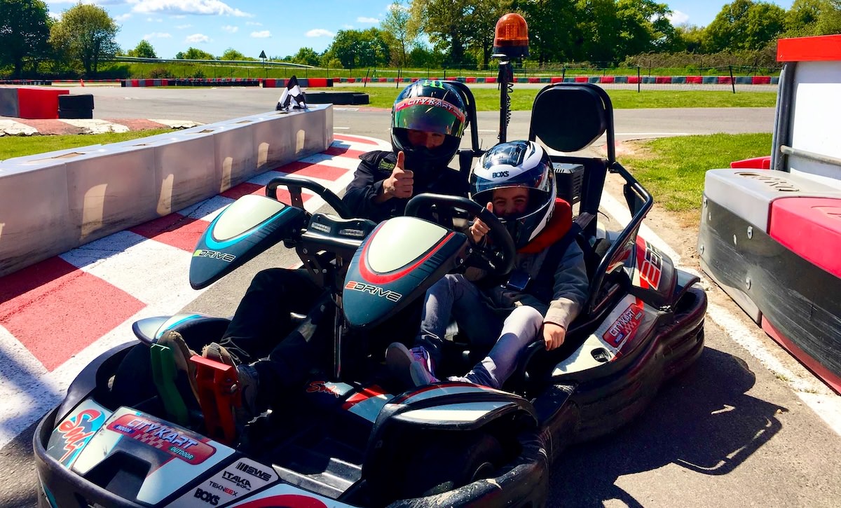 Kart biplace pour un baptême karting à Nantes
